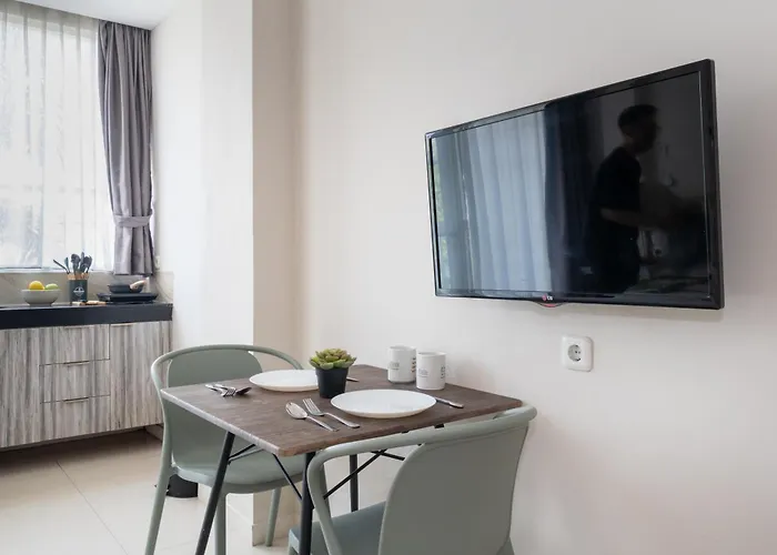 Bali Bustle Kuta Coliving & Coworking Space Legian (Bali)