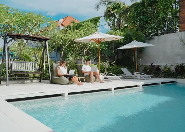 Bali Bustle Kuta Coliving & Coworking Space Aparthotel Legian (Bali)